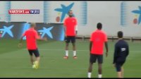 لایی خوردن جالب ماسکرانو از سوارز در تمرینات بارسا