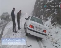 گرفتار شدن خودروها در نخستین برف پاییزی گردنه طالقان