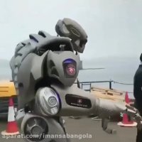 فقط ربات رو ببینید حال کنید . ایران چند سال دیگه بهش میرسه