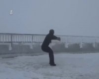 ایستاده در باد