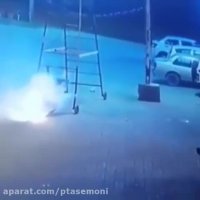 عدم توجه به ایمنی اطراف محل کار❗️