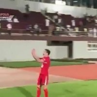 به افتخارش دستا بالا