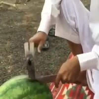 برش هندوانه به صورت عربی