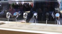 تماشا کنید: نگاه نزدیک زومیت به ساعت هواوی واچ در IFA 2015