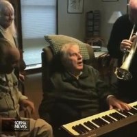 وقتی جولیان لی سورپرایز می شود