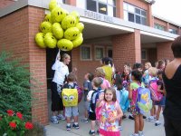 داستان صوتی انگلیسی Jessica’s First Day of School همراه با متن و ترجمه فارسی