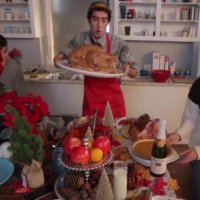 خلاقیت زچ کینگ - خوردن مرغ