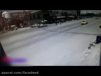 برخورد خونین کامیون با یک تاکسی