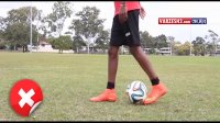نحوه ی بلند کردن توپ به سبک رونالدینیو