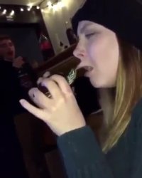 کلیپ خنده دار درگیری با لاک پشت