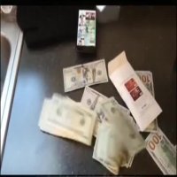 عکس العمل پیک پیتزا به انعام 80 میلیون تومانی