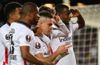 خلاصه بازی بارسلونا 2 - فرانکفورت 3 (لیگ اروپا)