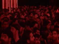 واحد غم گرفته سر تا پامو ببین