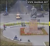 ورود خودرو به میدان و رد شدن از آن