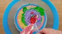 مخلوط کردن اسلایم های رنگی - بازی با اسلایم