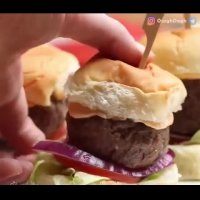 مینی برگر بُمبی