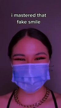 چیزهای خنده دار : لبخند مصنوعی پشت ماسک