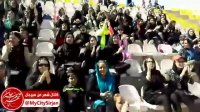 تشویق جالب زنان سیرجانی زنان فوتبال دوست سیرجانی با حضور در ورزشگاه تختی از تیم شان حمایت کردند