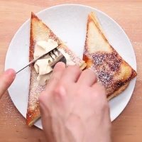 میان وعده ای لذیذ با سیب 