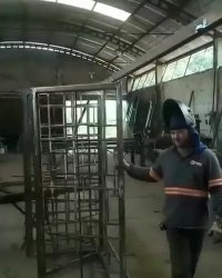 ایده جالب برای طراحی درب!