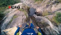 سقوط وحشتناک یک مرد از آبشار