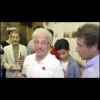 علیرضا خمسه و همسرش مقابل دوربین