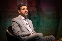 تیزر گفتگو با قاری بین المللی قاسم رضیعی در ویژه برنامه هیئت آنلاین