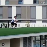 ورزش صبحگاهی در روزهای قرنطینه‌ای اسپانیا