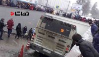ورود اتوبوس به زیرگذری در مسکو