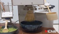 این ربات سرویس چای ژاپنی را ارائه می دهد