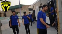 ورود کاروان تیم فوتبال پارس جنوبی جم به ورزشگاه تختی جم