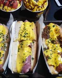 هات داگ فروشی تهران مجیدیه