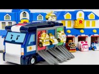 فیلم ماشین پلیس کوچولو : گیر افتادن روبوکار پولی و دوستان در شن های رنگی