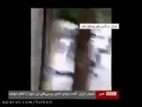 ماموران ناجا را در حال تخریب اموال عمومی