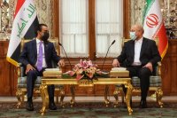 توسعه روابط با اولویت کشورهای همسایه و منطقه