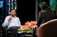 تیزر گفتگوی هیئت آنلاین با مداح اهل بیت حاج امیر عباسی