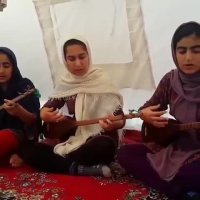 تنبورنوازی دختران سرپل ذهاب