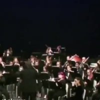 کلیپ خنده دار سوتی در ارکستر موسیقی کلاسیک