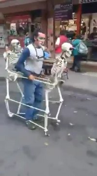 هنر خیابانی فقط این باقیش سوسول بازیه !!!