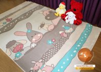 یه فرش عالی و جدید برای سیسمونی و اتاق کودک