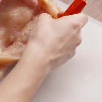 مرغ شکم پر با ادویه کاجون 