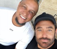 تفریح و خوش گذرانی گلزار با روبرتو کارلوس