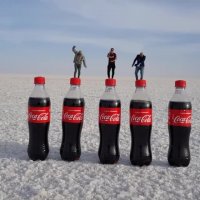 هنرنمایی باحال با شیشه کوکاکولا
