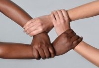 دلیل متفاوت بودن رنگ پوست انسان ها