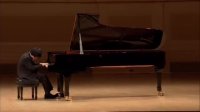 اجرای زیبای پیانیست نابینا