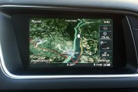 بررسی نحوه کار کردن سیستم Apple Pay در ماشین های BMW