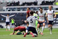 خلاصه بازی تاتنهام 2 - ولورهمپتون 0