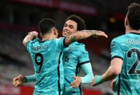 خلاصه بازی منچستریونایتد 2 - لیورپول 4 (لیگ جزیره)