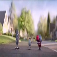 دوست واقعی یعنی همیشه و همه جا در کنارت باشه