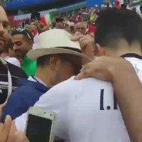 ابی و همسرش بین تماشاچیان بازی ایران و مراکش